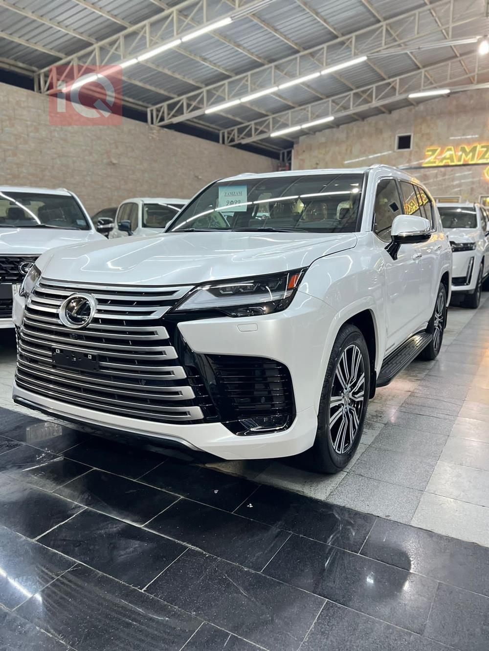 Lexus LX